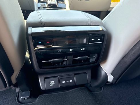 Used 2026 Acura MDX FWD w/ Technology Package image 13