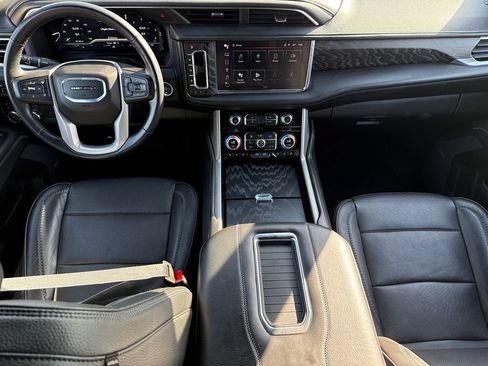 Used 2023 GMC Yukon Denali AWD/4WD image 12
