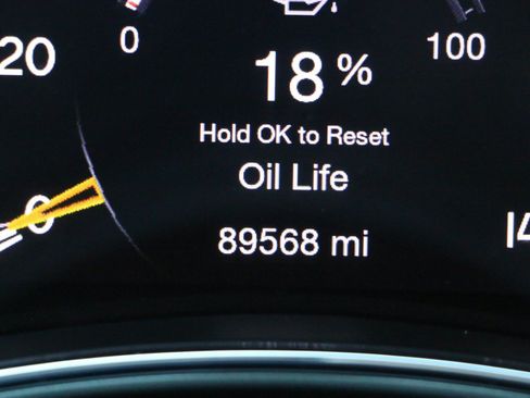 Used 2020 Jeep Grand Cherokee Altitude RWD image 32