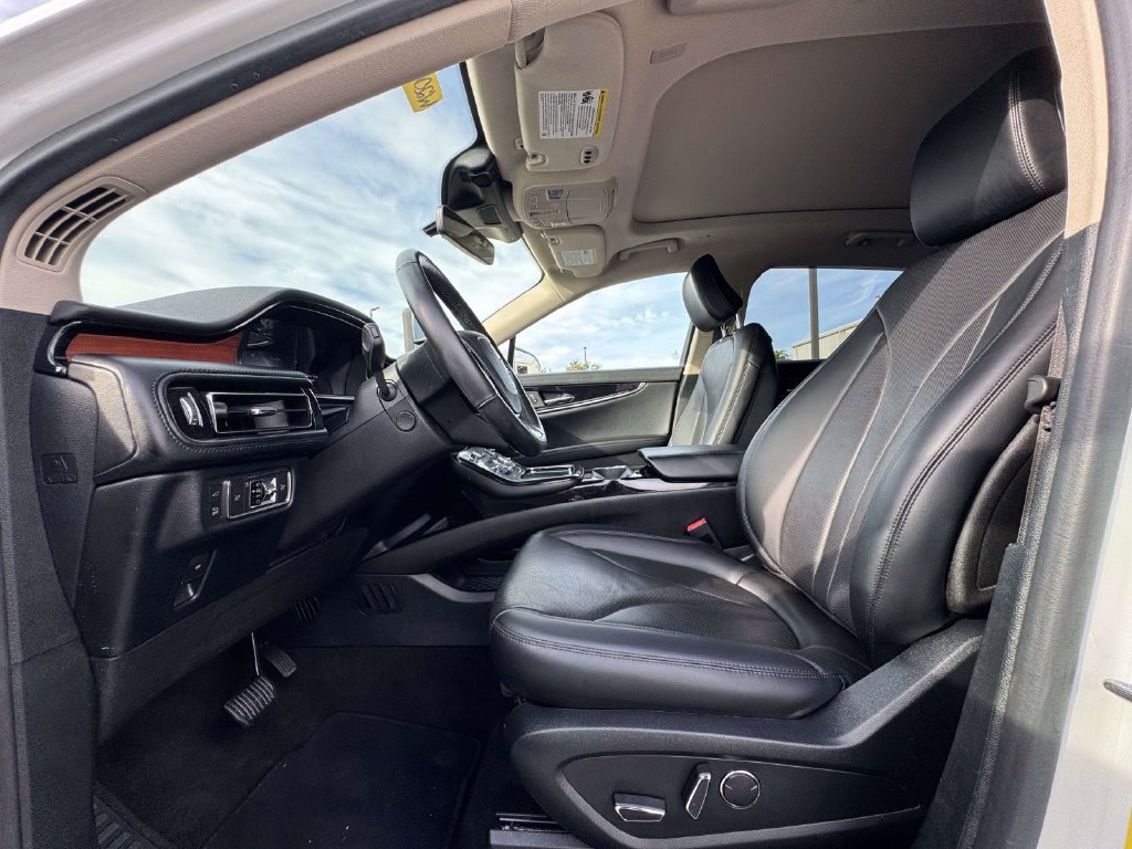 Used 2021 Lincoln Nautilus Reserve AWD/4WD image 14