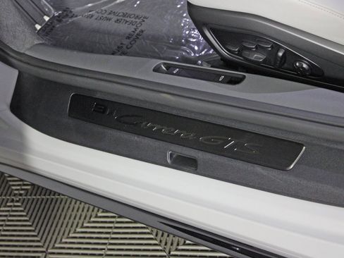 Used 2024 Porsche 911 Carrera GTS image 22