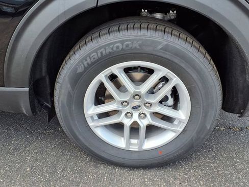 New 2026 Ford Explorer Active w/ Active Comfort Package RWD image 5
