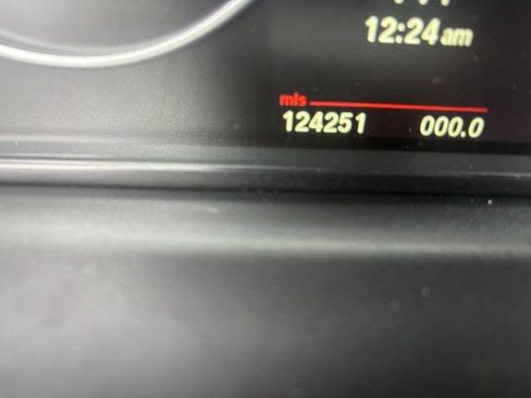 Used 2013 BMW 528i xDrive Sedan AWD/4WD image 15