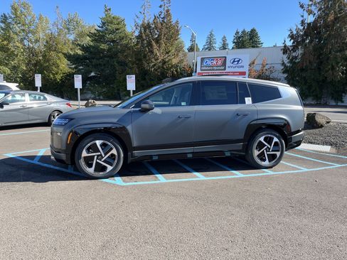 New 2026 Hyundai Ioniq 9 Limited image 2