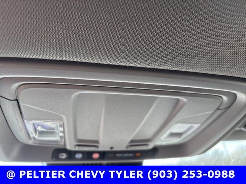 Used 2025 Chevrolet Silverado 2500 Custom w/ Custom Value Package image 18