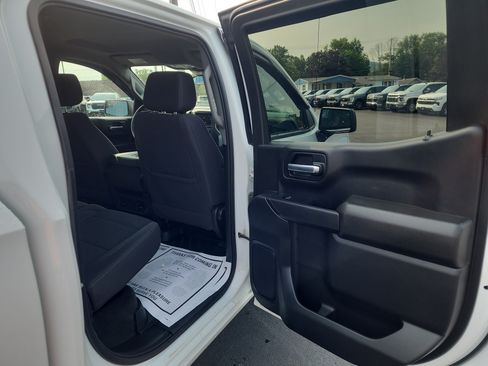 Certified 2023 Chevrolet Silverado 1500 Custom AWD/4WD image 29