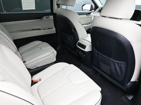 Used 2024 Hyundai Palisade Calligraphy image 25