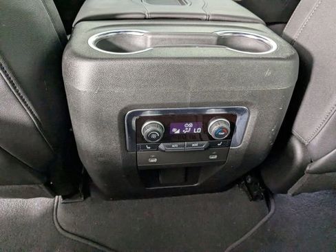 Used 2023 Chevrolet Tahoe Z71 w/ Luxury Package AWD/4WD image 28