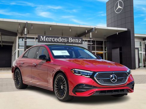 New 2026 Mercedes-Benz E 350 4MATIC Sedan image 2