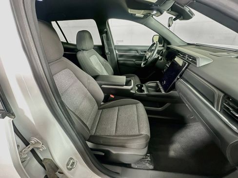 Used 2025 GMC Terrain Elevation FWD image 30