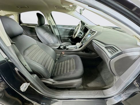 Used 2014 Ford Fusion SE image 27