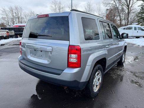 Used 2016 Jeep Patriot Sport w/ Power Value Group image 5