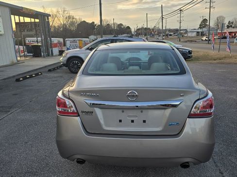 Used 2014 Nissan Altima 2.5 S image 4