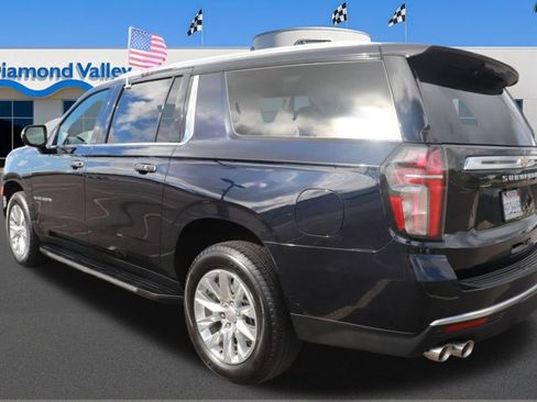 Used 2023 Chevrolet Suburban Premier image 4