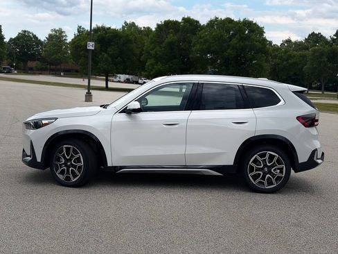 New 2026 BMW X1 xDrive28i w/ Technology Package AWD/4WD image 3