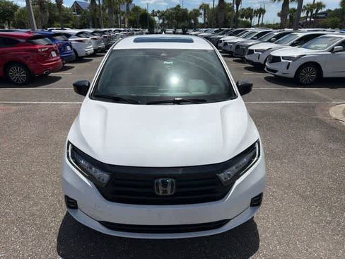 Used 2024 Honda Odyssey Sport image 6