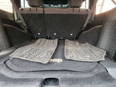 Used 2017 Jeep Wrangler Unlimited Sport w/ Quick Order Package 24S image 6