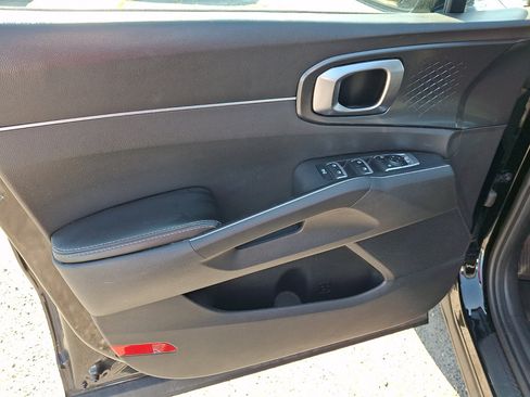 Used 2023 Kia Sorento LX FWD image 23