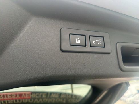 Used 2026 Subaru Outback Limited AWD/4WD image 6