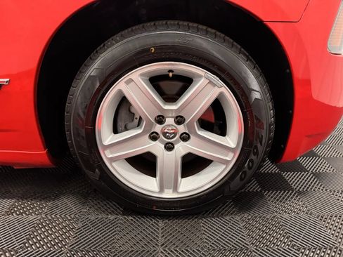 Used 2010 Dodge Charger R/T RWD image 17