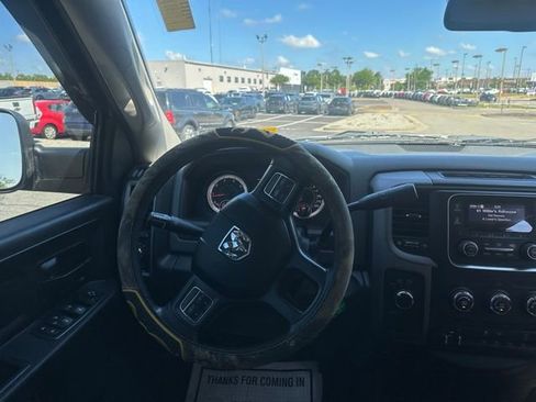 Used 2017 RAM 2500 Tradesman w/ Chrome Appearance Group AWD/4WD image 22