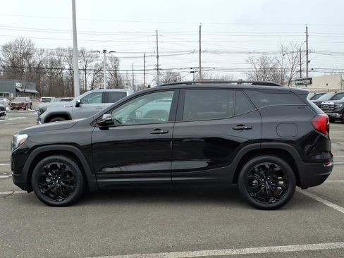 Used 2020 GMC Terrain SLT w/ Preferred Package image 4