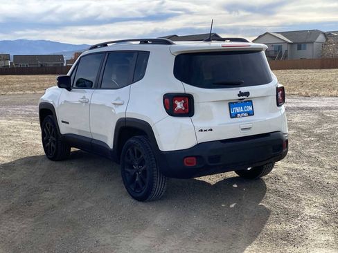 Certified 2023 Jeep Renegade Altitude w/ Sun/Sound Group image 11