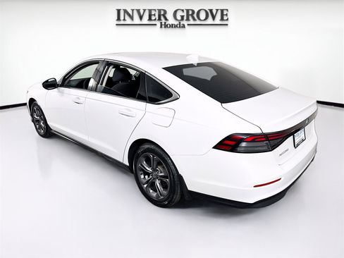 Used 2023 Honda Accord EX image 7