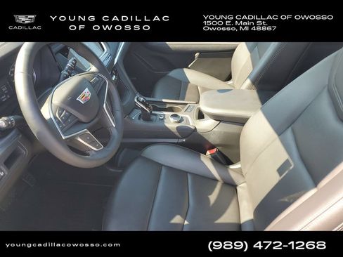 Used 2025 Cadillac XT5 Luxury w/ LPO, Floor Liner Package AWD/4WD image 6