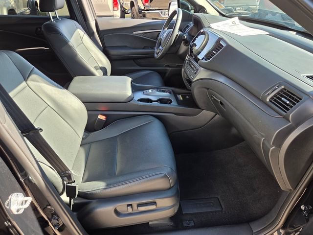 Used 2025 Honda Passport EX-L image 15