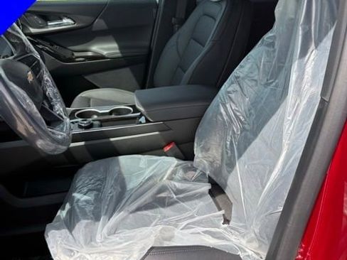 New 2026 Chevrolet Equinox LT w/ Convenience Package II AWD/4WD image 14