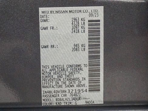 Used 2024 Nissan Altima 2.5 SV image 30