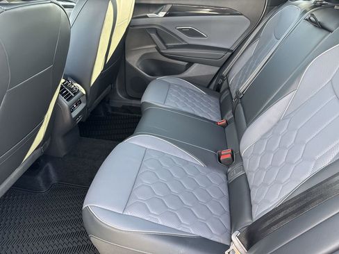 New 2026 Volkswagen Tiguan SEL R-Line AWD/4WD image 28
