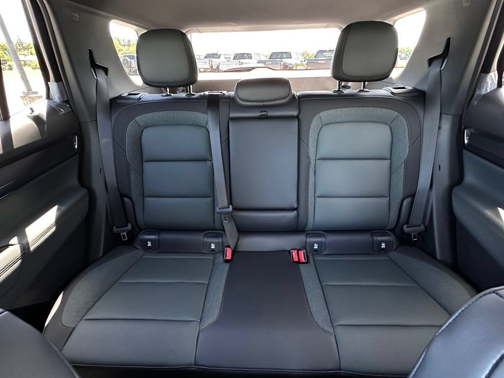 New 2026 GMC Terrain AT4 w/ LPO, Floor Liner Package AWD/4WD image 22