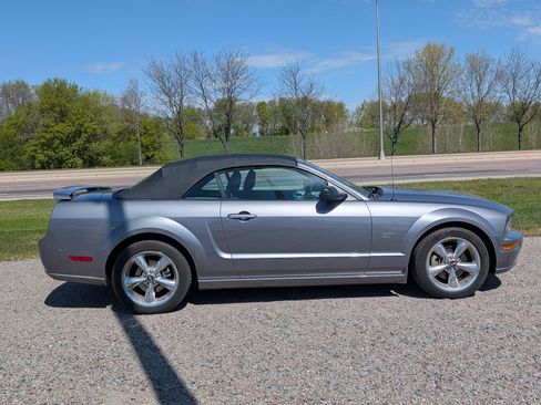 Used 2006 Ford Mustang GT Premium RWD image 8