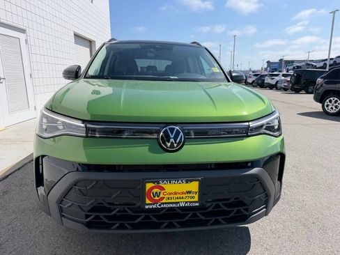 New 2026 Volkswagen Taos SE FWD image 9