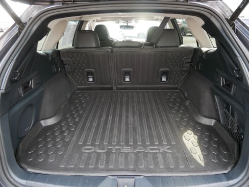 Used 2022 Subaru Outback Limited AWD/4WD image 18