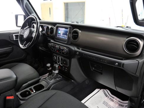 Used 2020 Jeep Wrangler Unlimited Sport w/ Technology Group AWD/4WD image 15