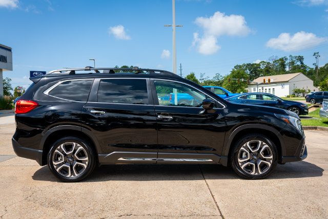 Used 2025 Subaru Ascent Touring w/ Popular Package #1 AWD/4WD image 19