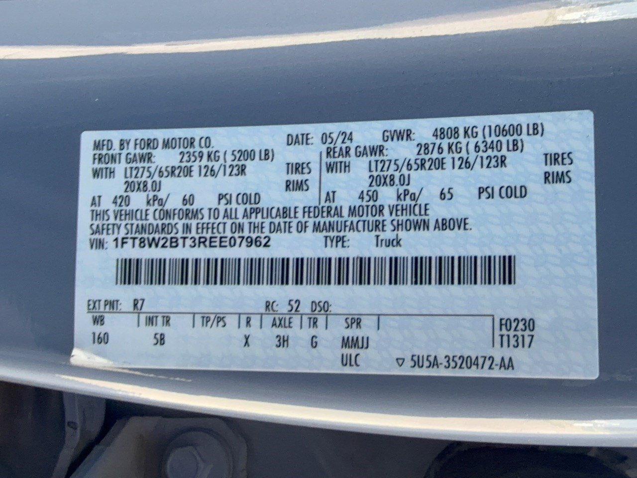Used 2024 Ford F250 Lariat w/ Sport Appearance Package AWD/4WD image 31