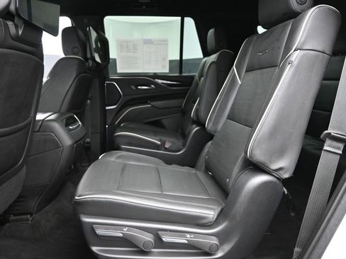 Used 2021 Cadillac Escalade Sport w/ Driver Assist Tech Package image 11