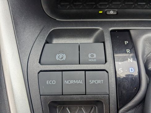 Used 2025 Toyota RAV4 XLE Premium w/ Weather Package image 31