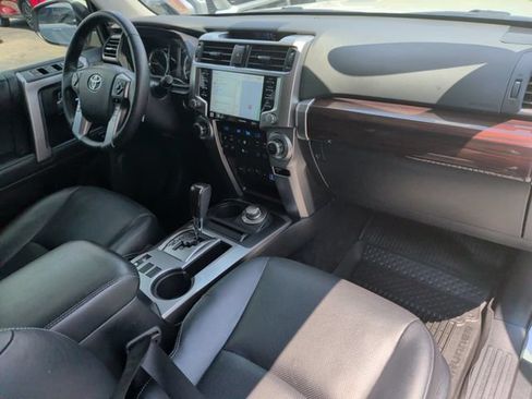 Used 2024 Toyota 4Runner Limited AWD/4WD image 18