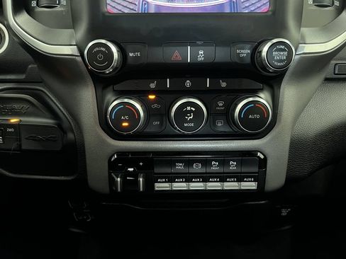 Used 2022 RAM 2500 Big Horn w/ Level C Equiment Group AWD/4WD image 14