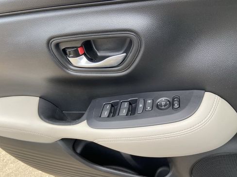 Used 2025 Honda HR-V LX image 48