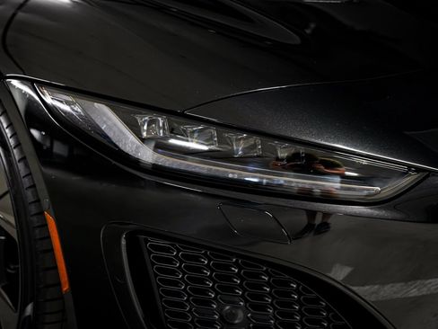 Used 2022 Jaguar F-TYPE Coupe RWD image 33