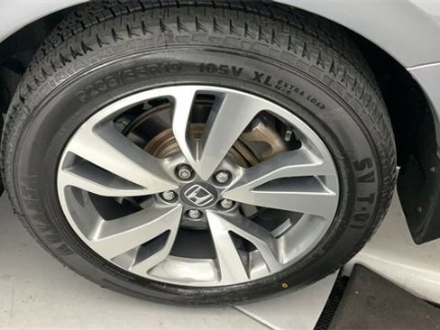 Certified 2023 Honda Odyssey Touring image 32