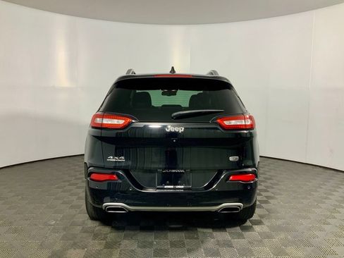 Used 2018 Jeep Cherokee Overland w/ Technology Group AWD/4WD image 12