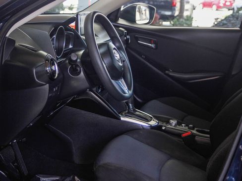 Used 2017 Toyota Yaris iA image 17