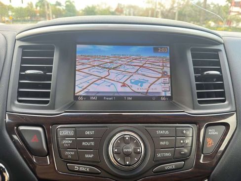 Used 2014 Nissan Pathfinder Platinum w/ Platinum Premium Package image 21